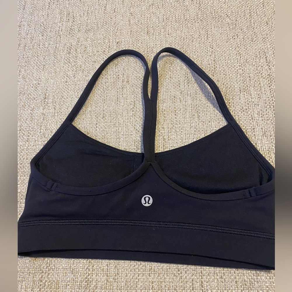 SOLD ON DEPOP Lululemon sports bra - Picture 2 of 3